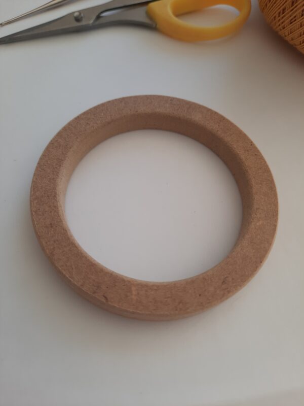 Medinis žiedas (9 cm) - Image 2